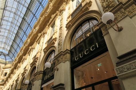 gucci outlet italy shop online|gucci outlet milan online.